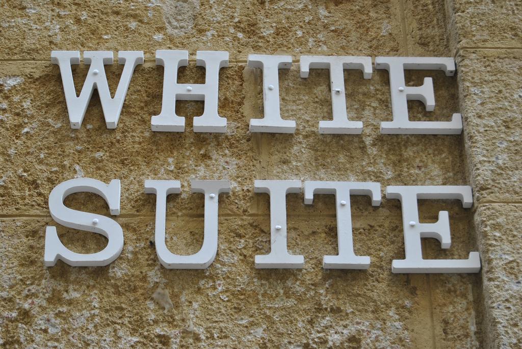 לצ'ה White Suite B&B מראה חיצוני תמונה