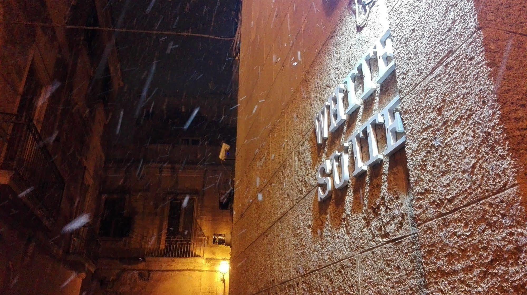 לצ'ה White Suite B&B מראה חיצוני תמונה