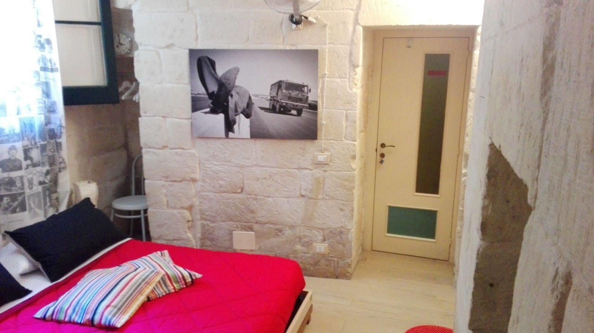 לצ'ה White Suite B&B מראה חיצוני תמונה