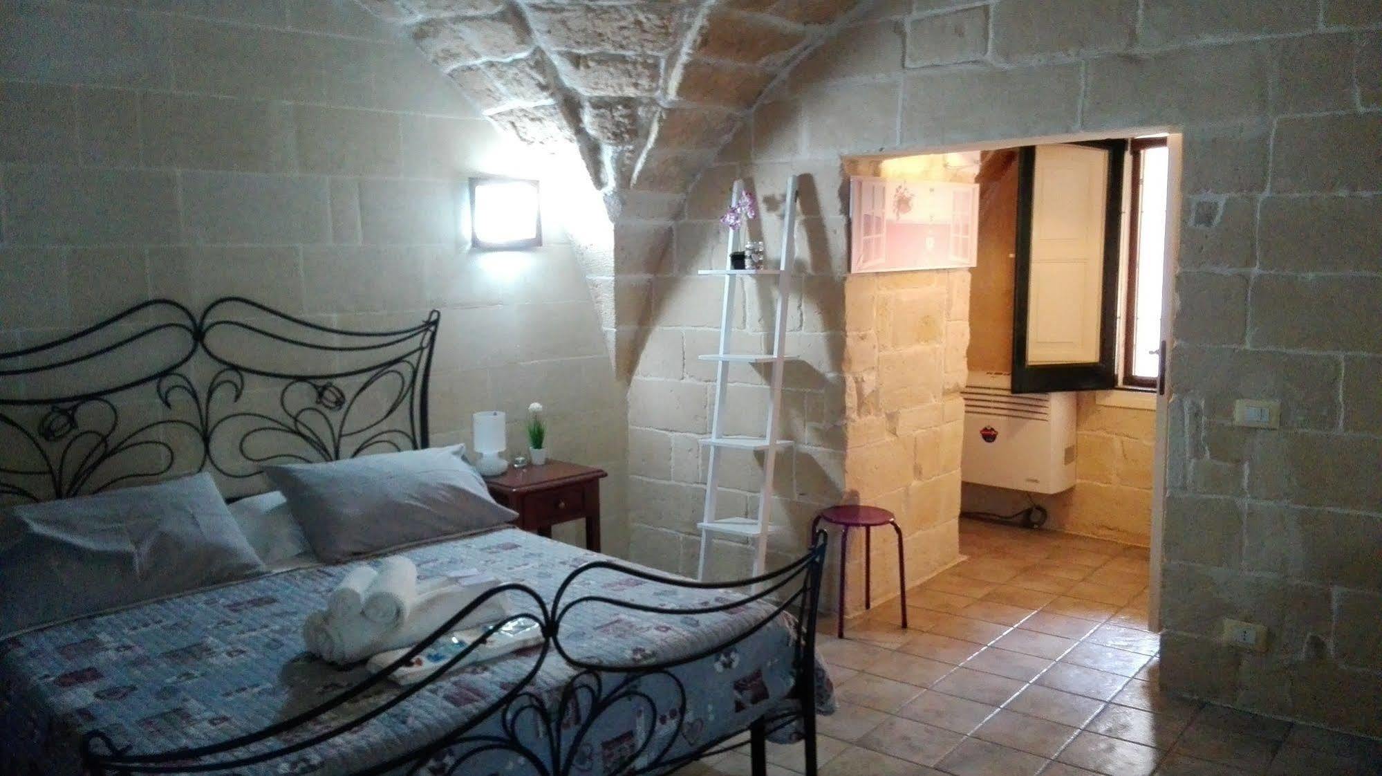לצ'ה White Suite B&B מראה חיצוני תמונה
